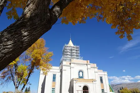 montpelier-idaho-temple-53917-thumb_ photo by Christine Lake